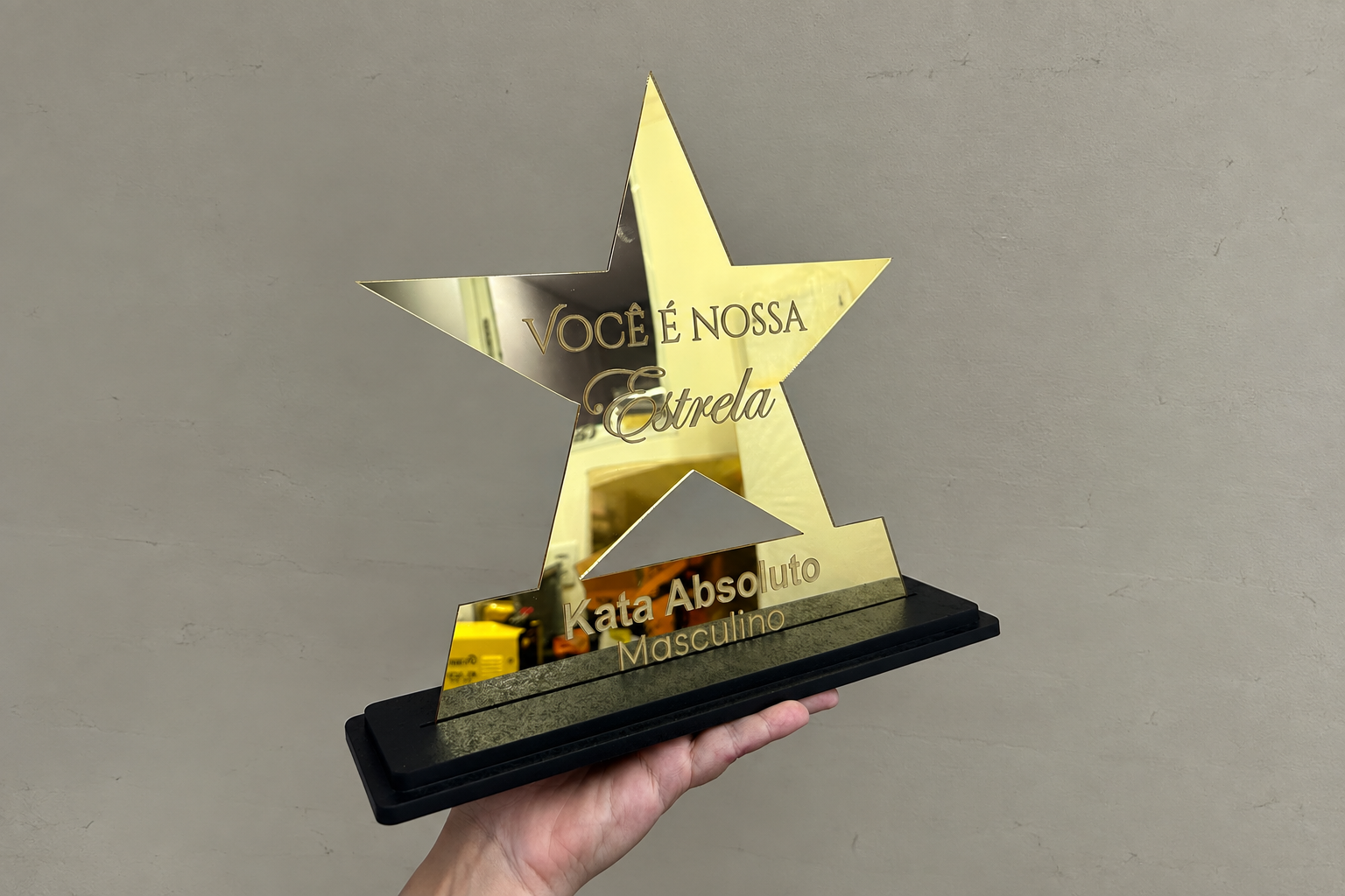 Troféu espelhado