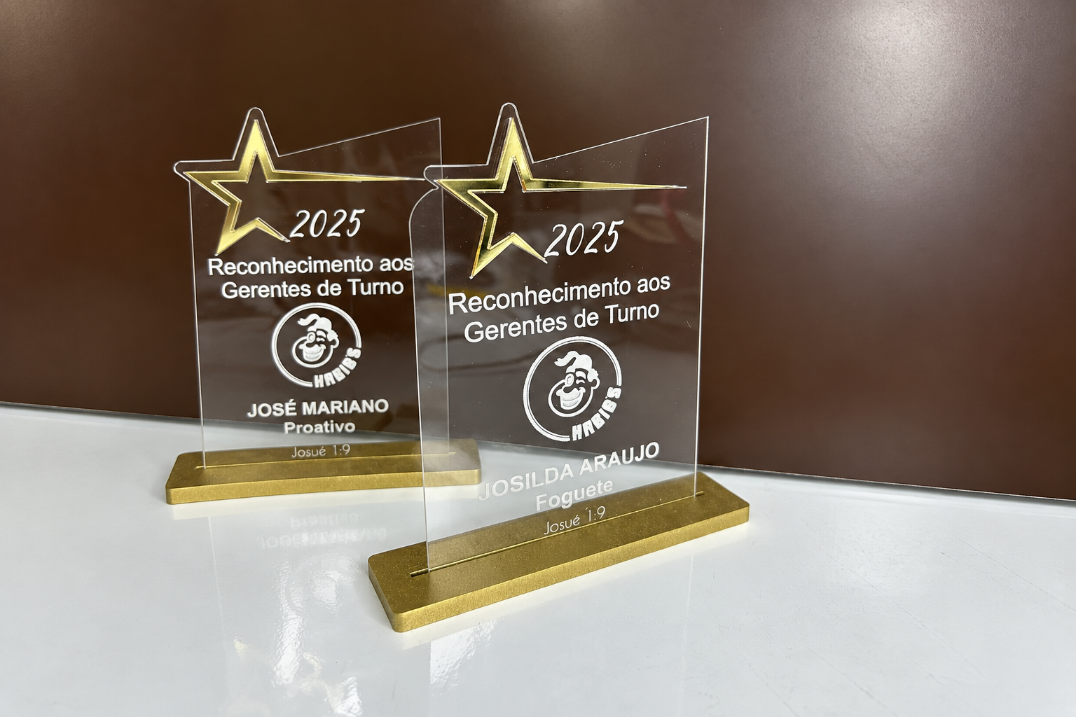 Troféu cristal com relevo