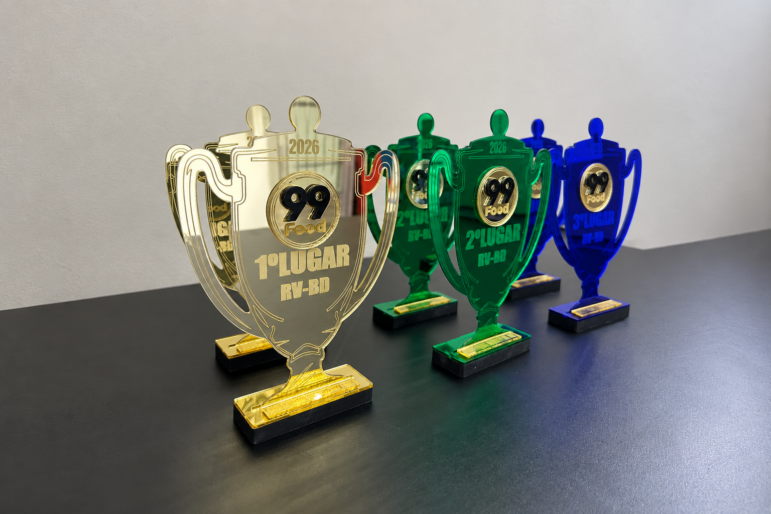 Troféu com base em MDF